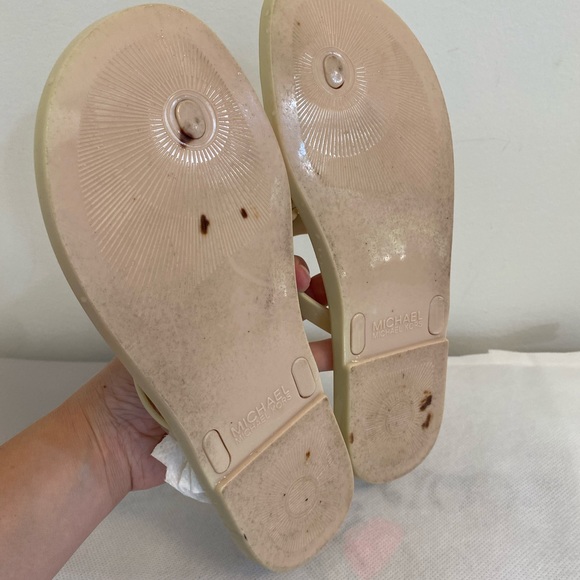 Authentic Michael by Michael Kors flip flop. - Picture 6 of 6